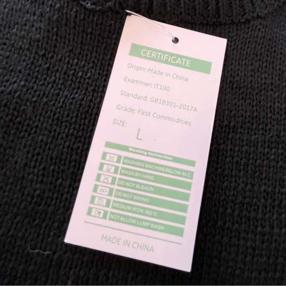 New Collection women’s sweater - Picture 4 of 4